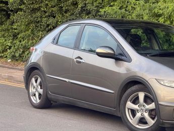 HONDA CIVIC 1.8 i-VTEC ES i-Shift 5dr