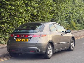 HONDA CIVIC 1.8 i-VTEC ES i-Shift 5dr