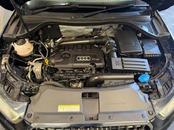 AUDI Q3 2.0 TFSI S line