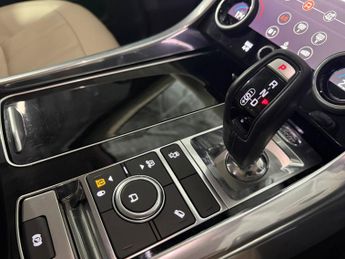 LAND ROVER RANGE ROVER SPORT 3.0 SD V6 HSE