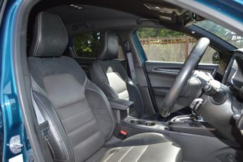RENAULT ARKANA 1.6 E-TECH E-Tech engineered