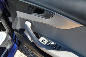 AUDI A4 2.0 TDI 35 Technik