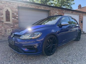 VOLKSWAGEN GOLF 2.0 TSI R