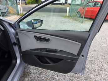 SEAT LEON 1.6 TDI SE Dynamic
