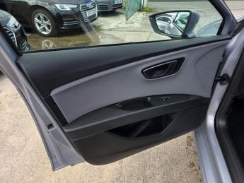 SEAT LEON 1.6 TDI SE Dynamic