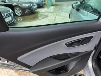 SEAT LEON 1.6 TDI SE Dynamic