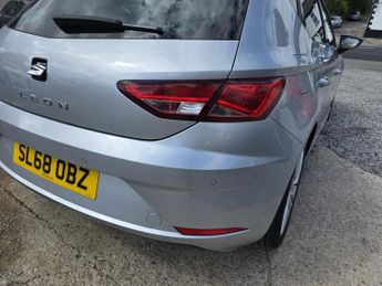 SEAT LEON 1.6 TDI SE Dynamic