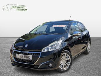 Peugeot 208 1.2 PureTech Signature