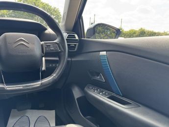 CITROEN E-C4 e-C4 Shine Plus 100 kW Battery Electric Vehicle