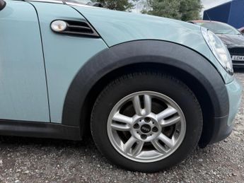 MINI HATCH 1.6 Cooper Hatchback 3dr Petrol Steptronic Euro 5 (122 ps)