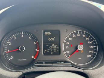VOLKSWAGEN POLO 1.2 S Euro 5 5dr (A/C)