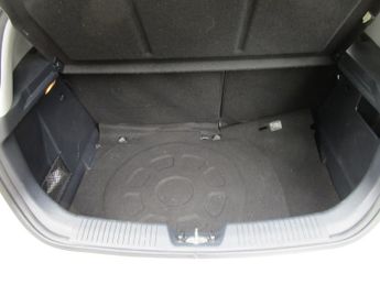 KIA RIO 1.3 1 - 13 Services - Great little car - 35 Road tax