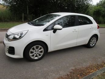 KIA RIO 1.3 1 - 13 Services - Great little car - 35 Road tax