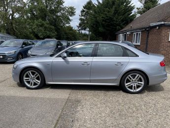 AUDI A4 2.0 TDI S line