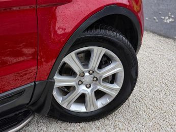 LAND ROVER RANGE ROVER EVOQUE 2.0 TD4 SE