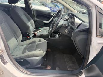 FORD FIESTA 1.25 Zetec 5dr
