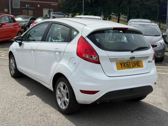FORD FIESTA 1.25 Zetec 5dr