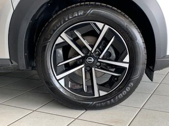 NISSAN JUKE 1.6 N-Connecta