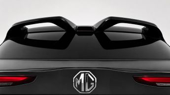 MG MG4 64kWh Trophy Long Range