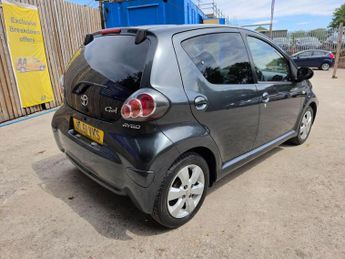 TOYOTA AYGO 1.0 VVT-i Go Euro 5 5dr