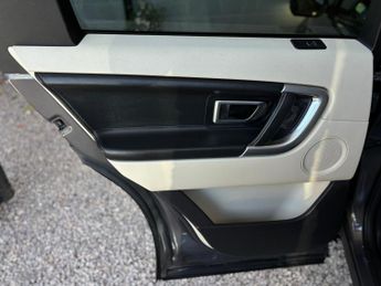 LAND ROVER DISCOVERY SPORT 2.0 TD4 HSE Luxury