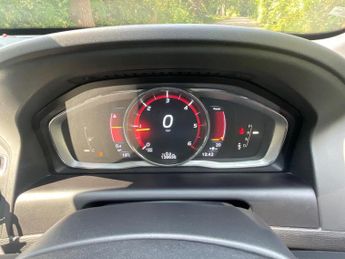 VOLVO XC60 2.0 D4 SE Lux Nav Auto Euro 6 (s/s) 5dr