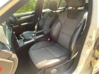 MERCEDES-BENZ C CLASS 2.1 C220d Sport (Premium) G-Tronic+ Euro 6 (s/s) 4dr