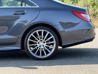 MERCEDES-BENZ CLS 2.1 CLS220d AMG Line