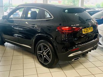 MERCEDES-BENZ GLA 1.3 GLA200h MHEV AMG Line