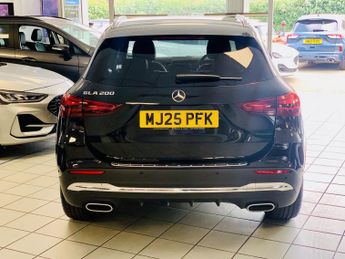 MERCEDES-BENZ GLA 1.3 GLA200h MHEV AMG Line