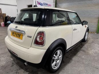 MINI HATCH 1.6 One Hatch