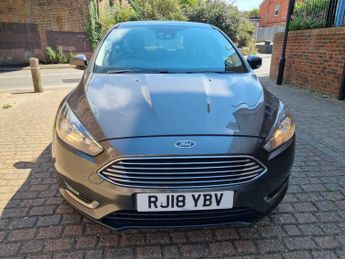 FORD FOCUS 1.0 T EcoBoost Titanium