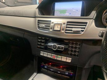 MERCEDES-BENZ E CLASS 2.1 E220 BlueTEC SE