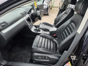VOLKSWAGEN PASSAT 2.0 TDI Sport