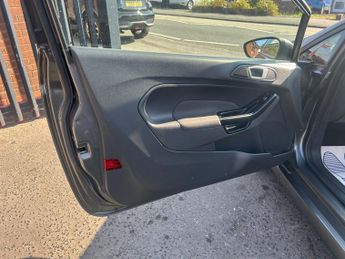 FORD FIESTA 1.0 T EcoBoost Zetec S
