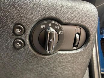 MINI COOPER 1.5 Automatic Euro 5 5dr
