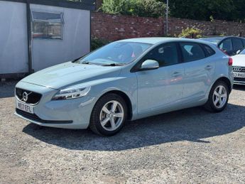 VOLVO V40 2.0 D4 Momentum Nav Plus Auto Euro 6 (s/s) 5dr