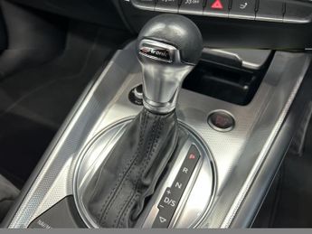 AUDI TT 2.0 TFSI 40 Sport