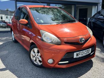 Toyota AYGO 1.0 VVT-i Fire