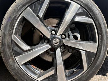 NISSAN QASHQAI 1.2 DIG-T Tekna