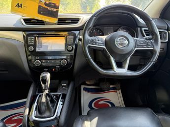NISSAN QASHQAI 1.2 DIG-T Tekna
