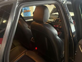 AUDI Q3 2.0 TDI S line Edition