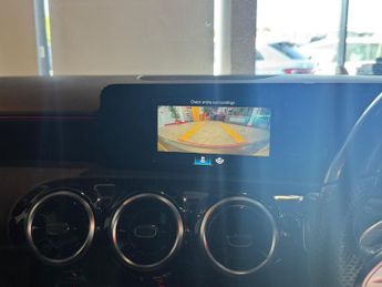 MERCEDES-BENZ A CLASS 2.0 A220 AMG Line