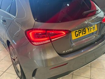 MERCEDES-BENZ A CLASS 2.0 A220 AMG Line