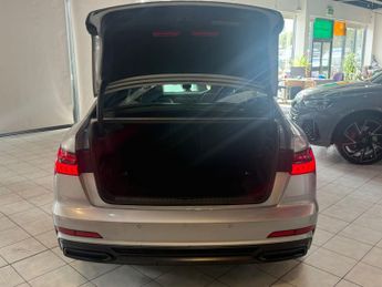 AUDI A6 SALOON 2.0 TDI 40 S line