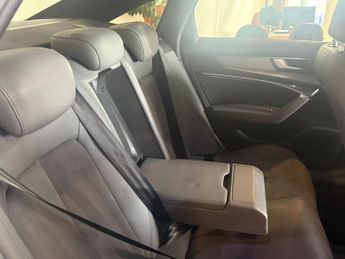 AUDI A6 SALOON 2.0 TDI 40 S line