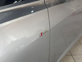 AUDI A6 SALOON 2.0 TDI 40 S line