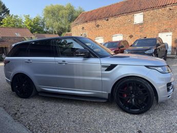 LAND ROVER RANGE ROVER SPORT 3.0 SD V6 HSE Dynamic