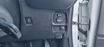 TOYOTA AYGO 1.0 VVT-i x-play