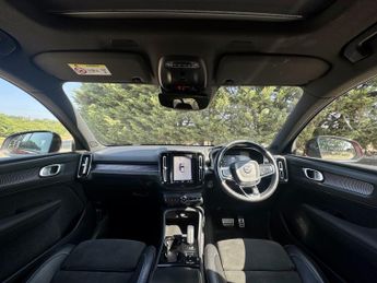 VOLVO XC40 2.0 R-Design Pro T4